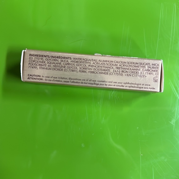 Stila color: la douce shimmer and glow liquid eye shadow new in box 0.153 oz - Picture 3 of 3